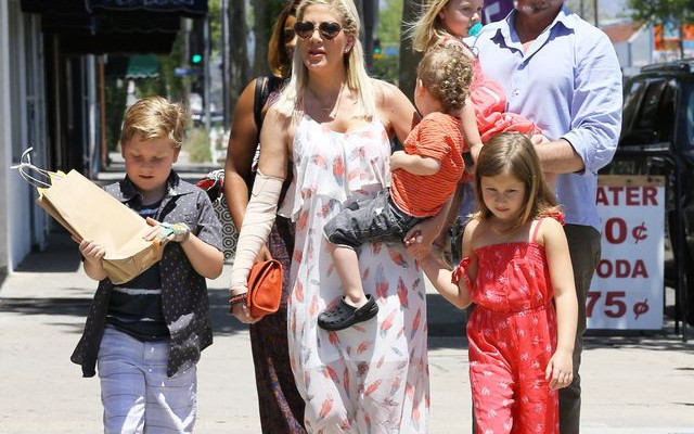 Tori Spelling jest w PIĄTEJ ciąży?