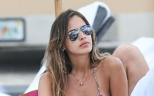 Shannon De Lima spędziła święta na plaży (FOTO)