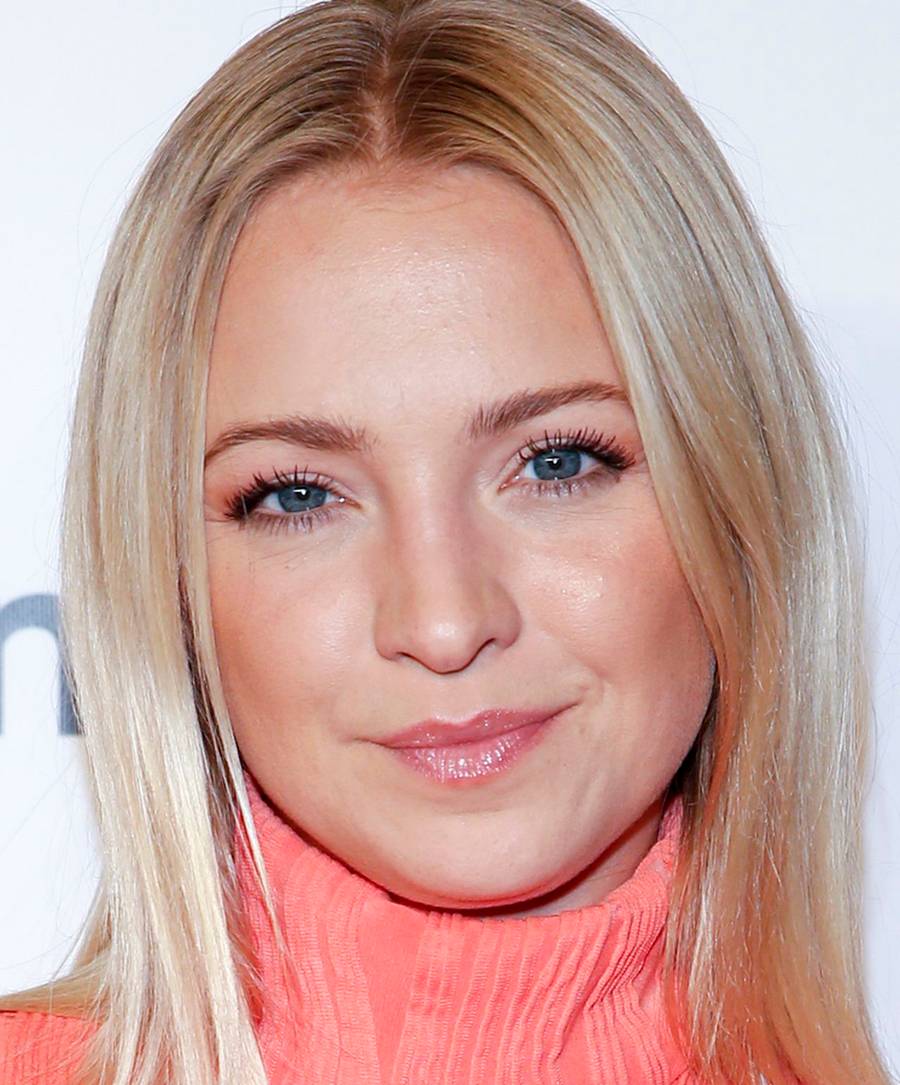 Domańska BEZ MAKIJAŻU, Wieniawa z kreskami na powiekach – przegląd MAKIJAŻY gwiazd na premierze filmu