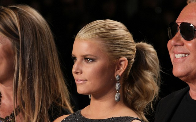 Jessica Simpson nie jest gruba, tylko w ciąży