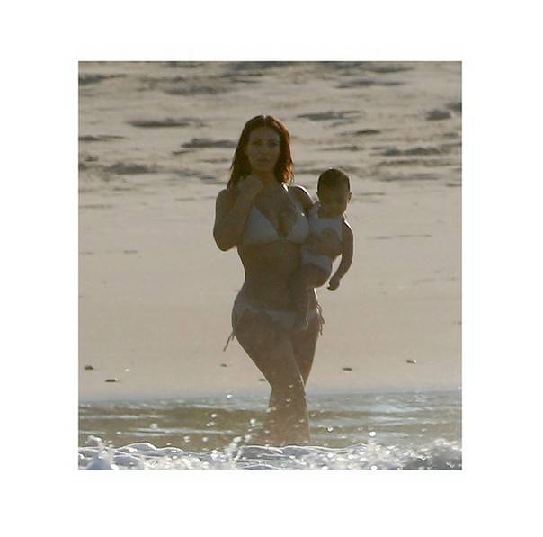 Kim Kardashian w bikini