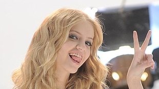 Sasha Strunin rozbierze się dla Playboya… [VIDEO]