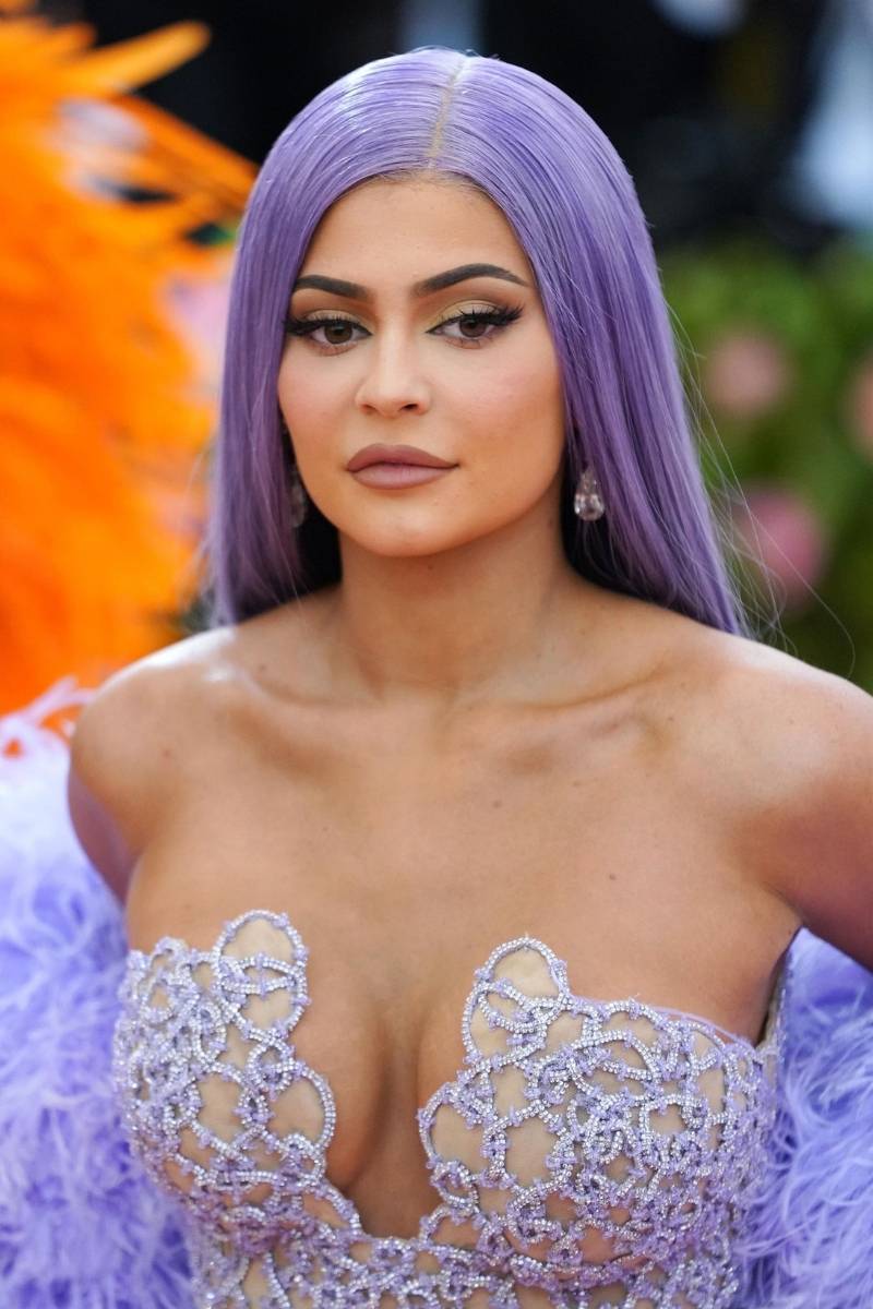 MET GALA 2019: Katy Perry jako żyrandol, Kylie Jenner jak lalka, a Gigi Hadid największą ZAGADKĄ gali (ZDJĘCIA)