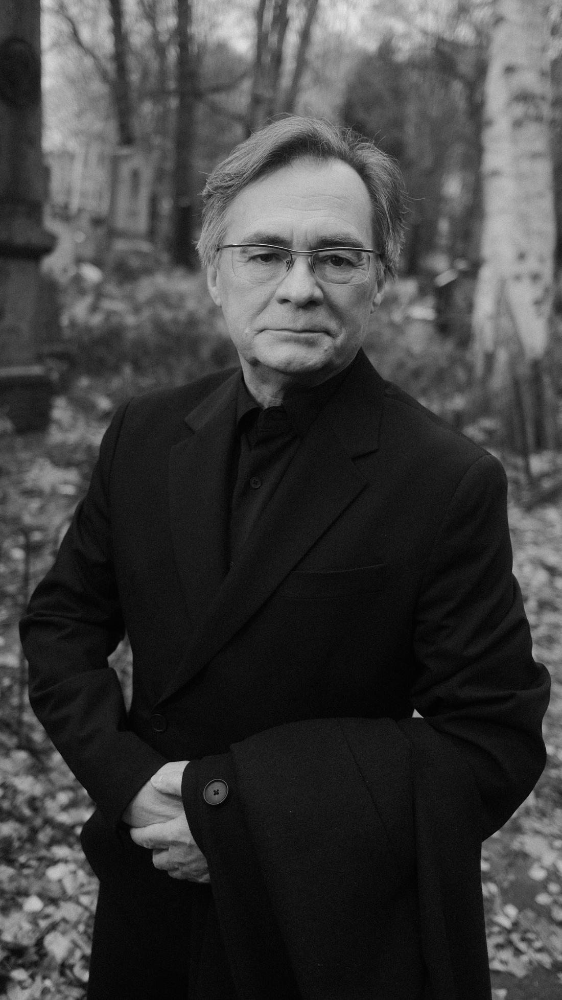 Paweł Pochwała z nową pracą, fot. Facebook