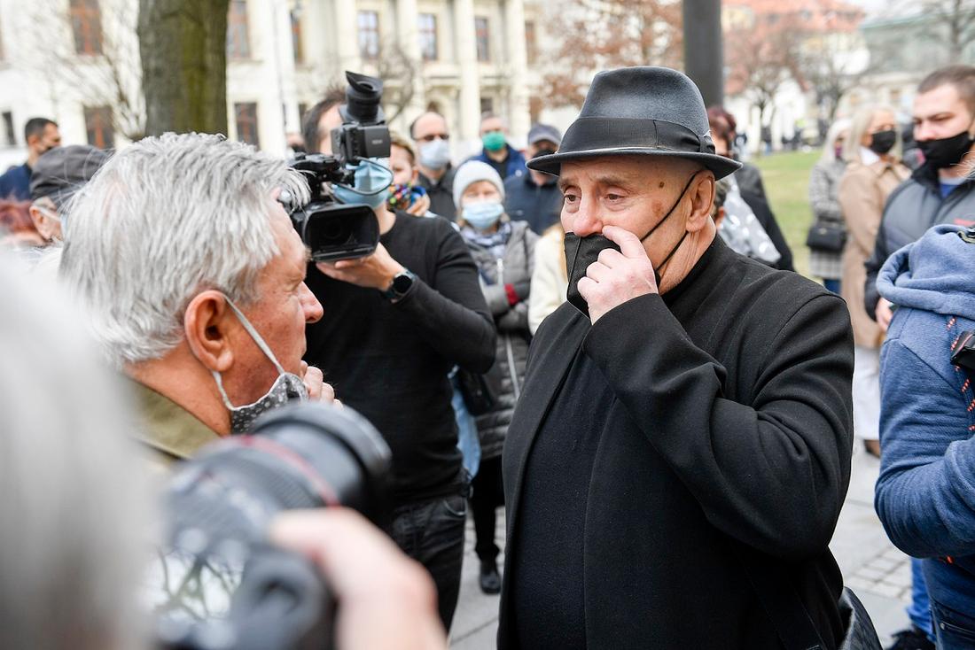 Marian Lichtman na pogrzebie Krzysztofa Krawczyka.