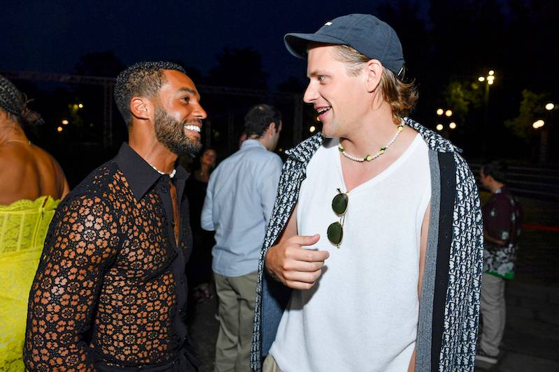 Gąsiewska, Markowska, Kosel, Woliński bawią się z Dakotą Johnson i Chiarą Ferrangi na jednej imprezie