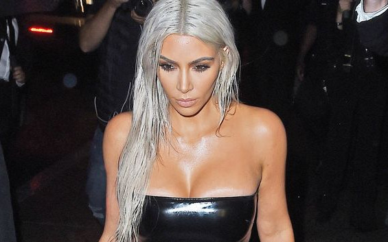 Kim Kardashian zaobserwowała u siebie niepokojące zmiany skórne