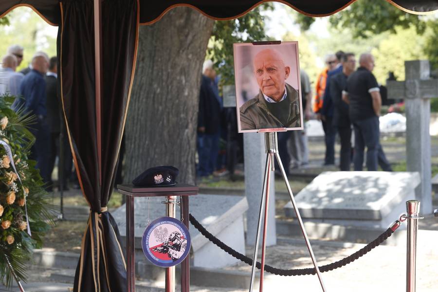 Pogrzeb Jerzego Dziewulskiego. Smutni Kalisz i Miller pożegnali przyjaciela! ZDJĘCIA