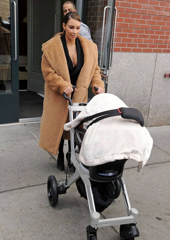 Stylowa mama – Kim Kardashian