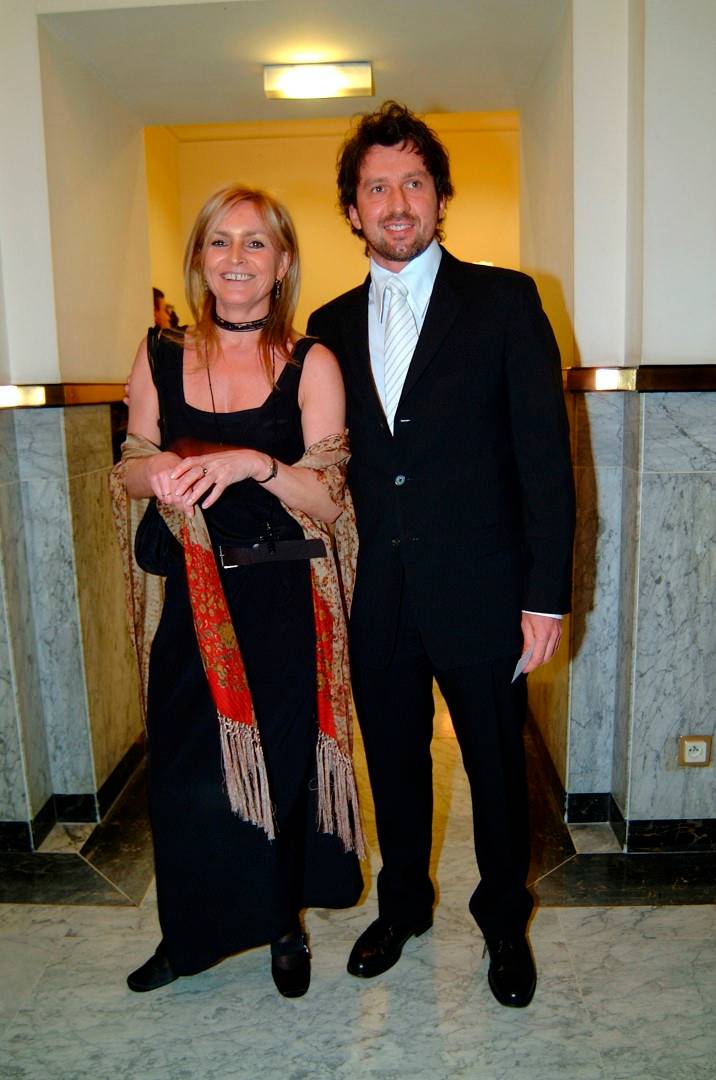 Przemocowe małżeństwo, dwa rozwody i związek z młodszym 15 lat partnerem – oto wszystkie miłości Moniki Olejnik