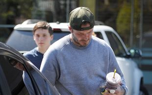 Męskie popołudnie Davida i Brooklyna Beckhamów (FOTO)