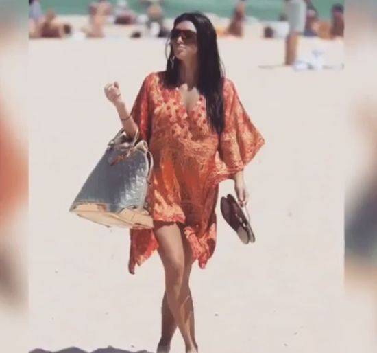 Kim Kardashian ocenia swoje stare stylizacje