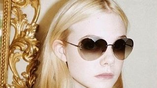 Helena Bonham Carter i Elle Fanning w dziwacznych pozach