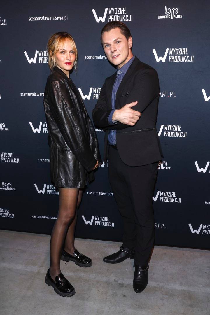 Gwiazdy na premierze sztuki. Paweł Małaszyński z żoną, Olga Borys, Artur Barciś, Piotr Zelt…