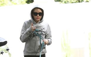 Miley Cyrus wreszcie nabiera ciała? (FOTO)