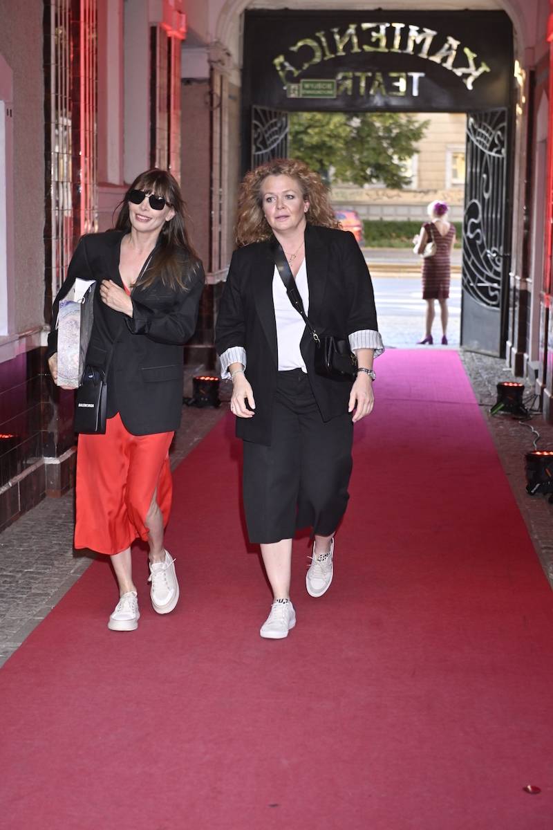 Benefis 50-lecia pracy artystycznej Elżbiety Jarosik. Nie do poznania Anna Mucha, Iza Kuna na luzie…