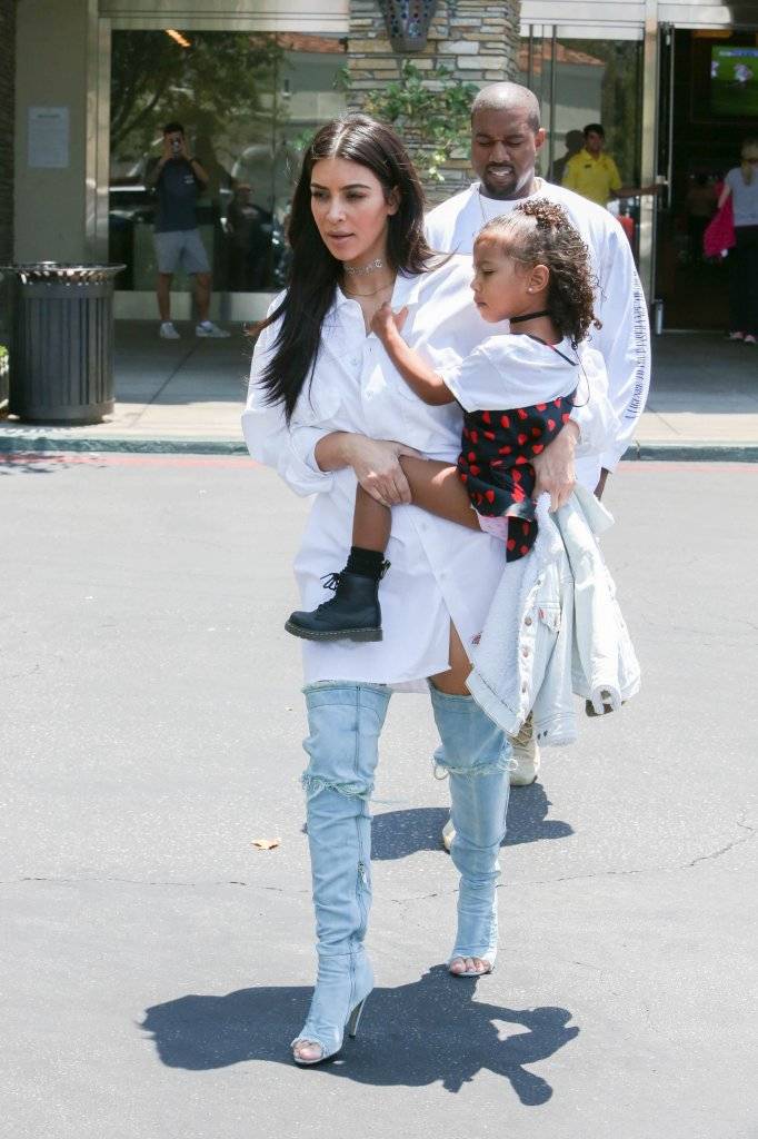 Jak schudła Kim Kardashian? Poznaj sekrety jej diety