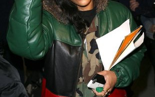 Nieocenzurowane zdjęcie Rihanny z okładki płyty (FOTO)