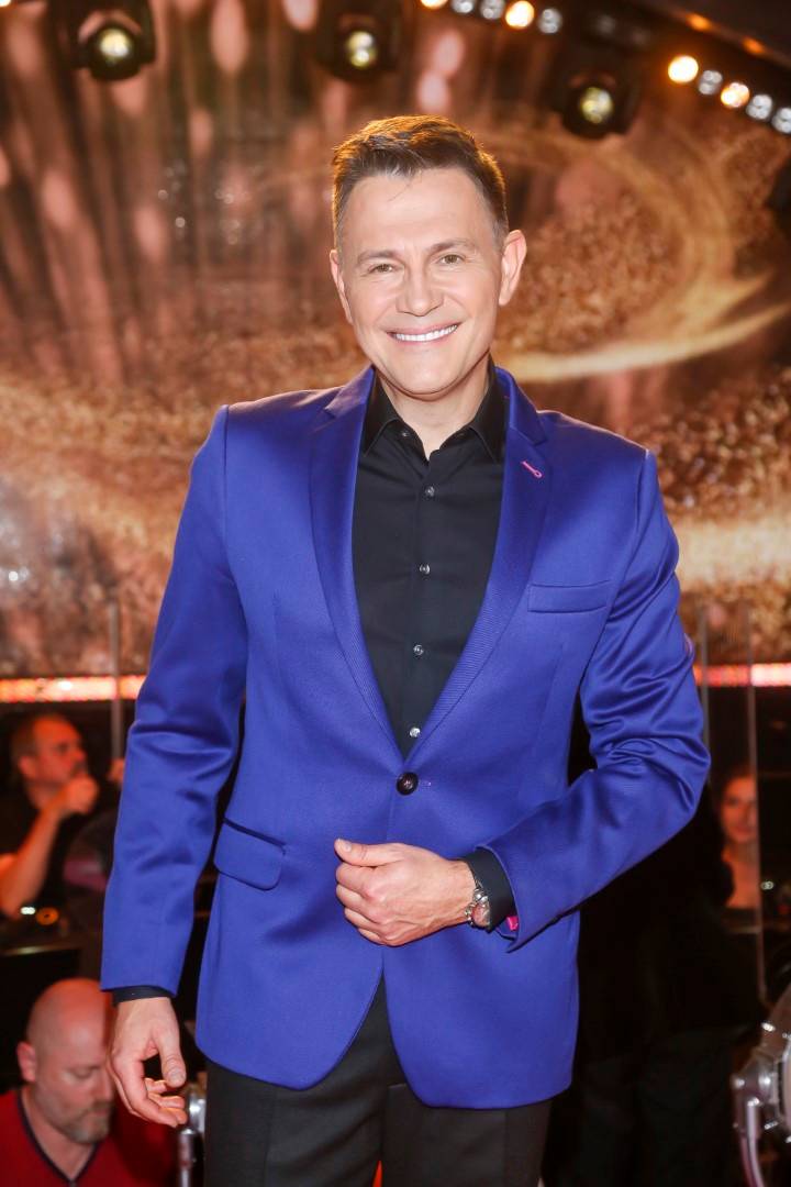 Krzysztof Ibisz kończy 60 lat! Wciąż wygląda, jak nastolatek! Tak wyglądał na początku kariery