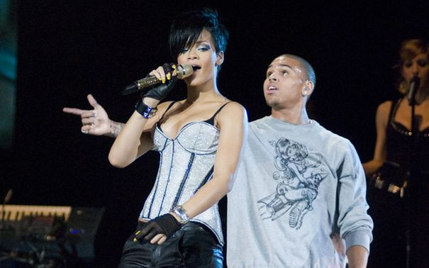 Rihanna ma wyraźne ślady pobicia