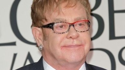 Elton John ma poważne problemy ze zdrowiem: “Minęły już cztery miesiące, odkąd nie widzę”