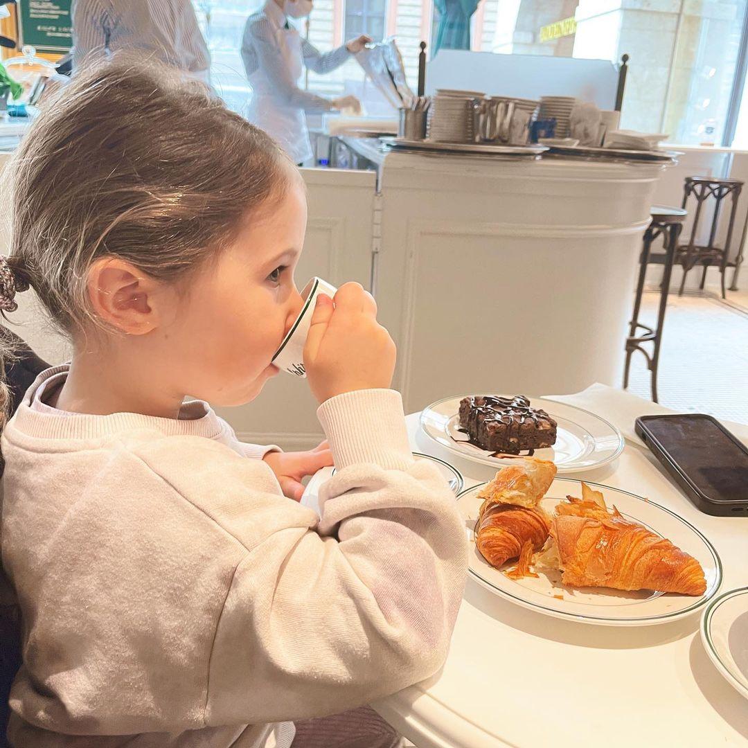 Anna Lewandowska pokazała TWARZ Klary i swoje zdjęcie z dzieciństwa! Podobne?