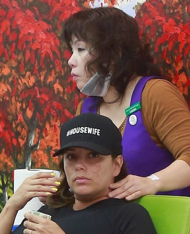 Przygnębiona Longoria bez makijażu. Kiepsko znosi ostatnie dni ciąży!