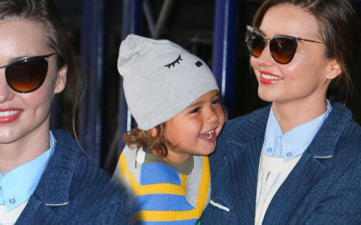 Miranda Kerr ledwo wyszła z samolotu i ruszyła na ustawkę