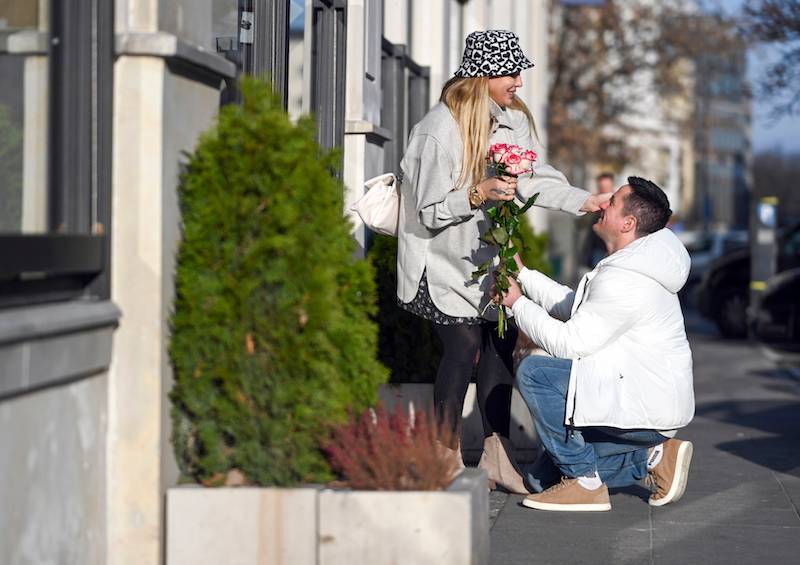 Polska Angelina Jolie ZARĘCZYŁA się przed paparazzi! (ZDJĘCIA)