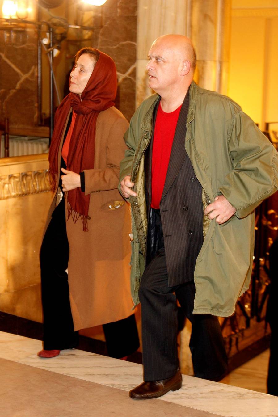 O romansie Adama Ferency huczała cała Polska! Relacja z młodszą aktorką zakończyła się dzieckiem