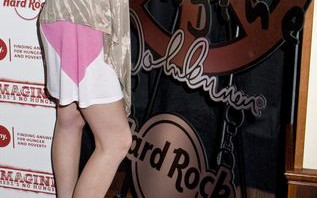 Buty (nie) dobrane – czyje? (FOTO)