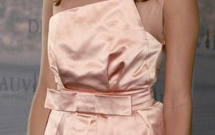 Eva Mendes lekomanką