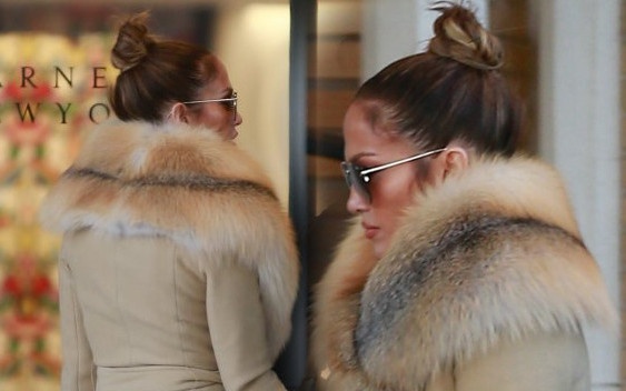 Kiedy Ty stoisz w kolejce po śledzie… (FOTO)