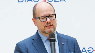 Pawłowi Adamowiczowi przetoczono około 20 litrów krwi, stan bardzo ciężki