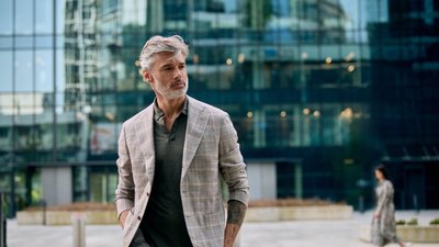 Stylowy mężczyzna w 3 krokach – jak odmienić jego wygląd i dodać pewności siebie?