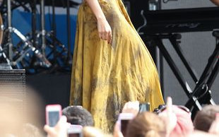 Co pokazała Selena Gomez na koncercie? (FOTO)