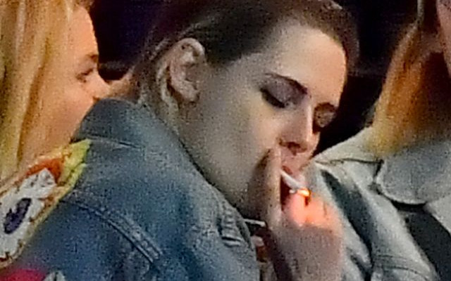 Kristen Stewart całuje się z dziewczyną
