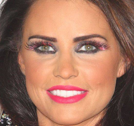 Gwiazdy, które noszą za dużo makijażu!