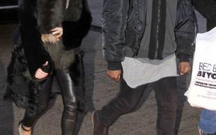 Tylko jeden facet może sobie pozwolić na taką bliskość z Kim