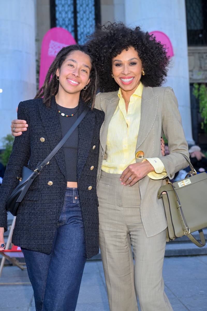 Omenaa Mensah z córką Vanessą na salonach. Ostatnio skończyła 22 lata