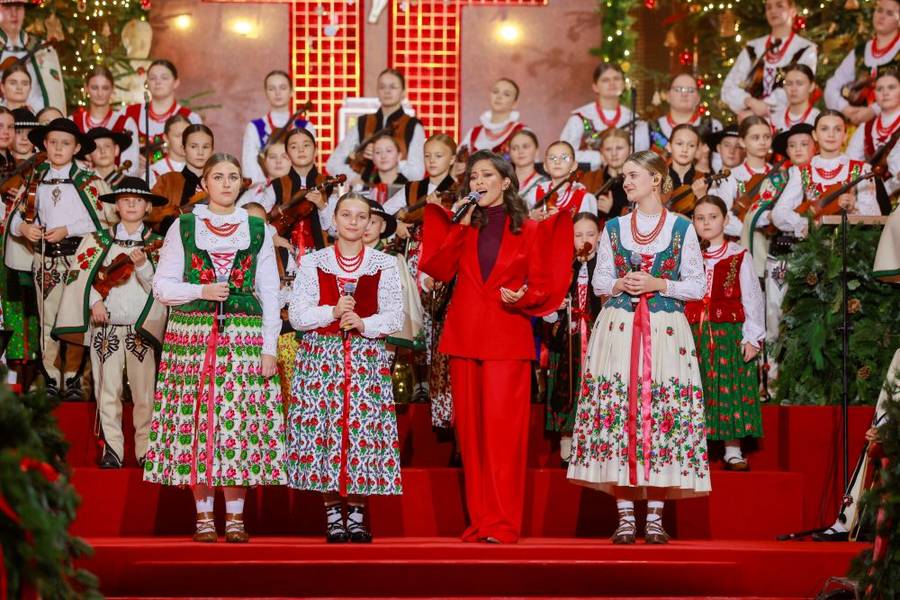 Wspólne kolędowanie z TVN/AKPA