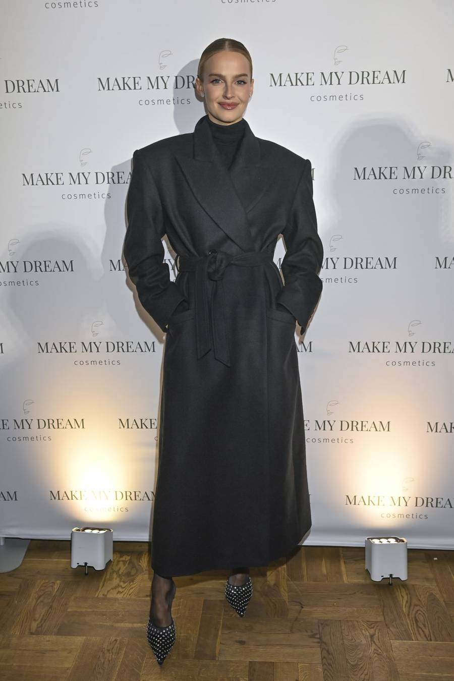 Gwiazdy brylują na evencie marki kosmetycznej! Skromna Karolina Pisarek-Salla, rozpromieniona Julia Kuczyńska