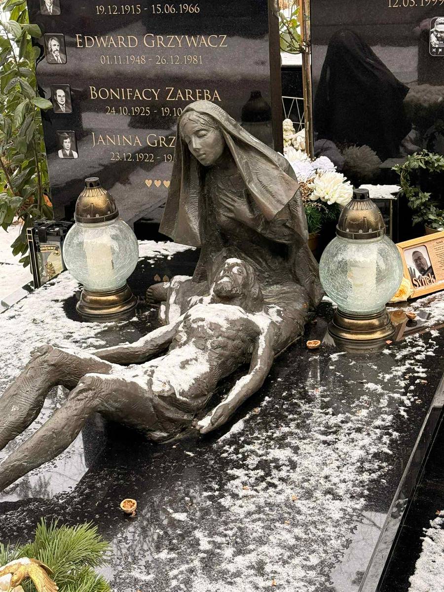 Grób Patryka Peretti, fot. Kozaczek Exclusive