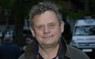 Kazik odpowiada na zarzuty, że uciekł na Teneryfę