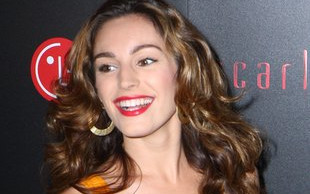 Seksowna Kelly Brook w bieliźnie (FOTO)