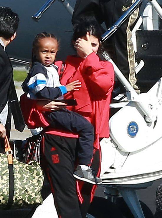 Tyga i Kylie Jenner kłócili się o NIEGO. Ich awanturę podsłuchał ogrodnik