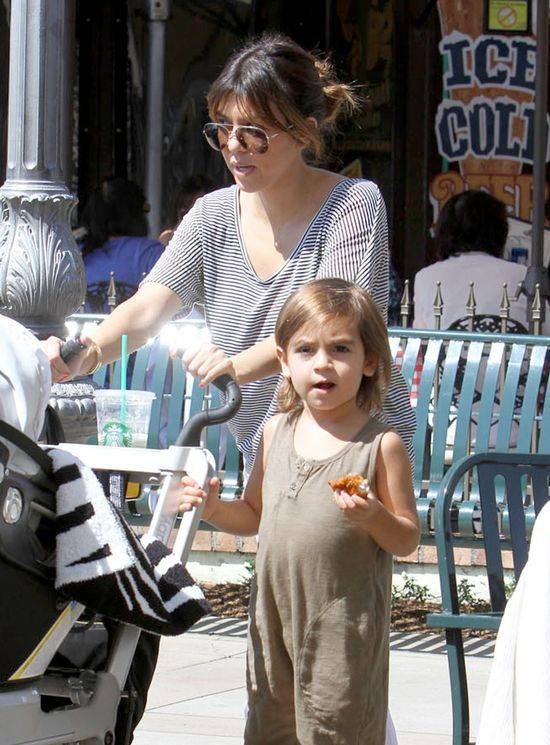 Kourtney Kardashian z rodziną na obiedzie