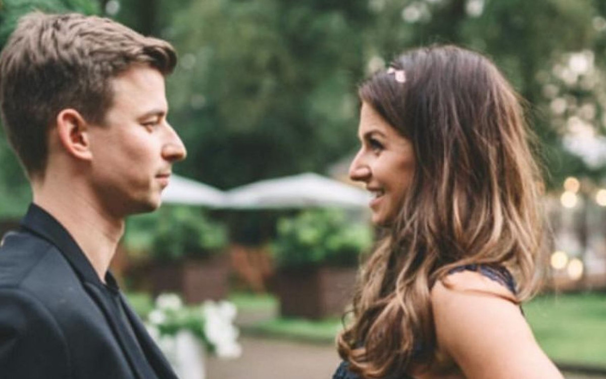 Kim jest brat Anny Lewandowskiej? Piotr Stachurski prowadzi zupełnie inne życie