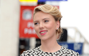 Scarlett Johansson źle znosi ślub byłego męża