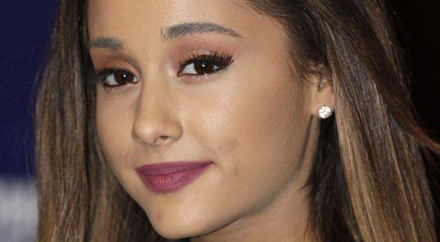Ariana Grande utleniła włosy! Jak teraz wygląda?